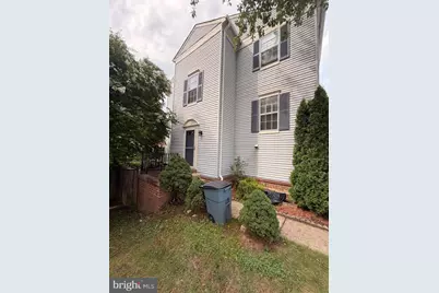 8818 Ridge Hollow Court, Springfield, VA 22152 - Photo 2