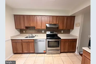 8818 Ridge Hollow Court, Springfield, VA 22152 - Photo 10