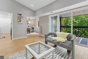 11841 Shire Ct, Reston, VA 20191 - Photo 6