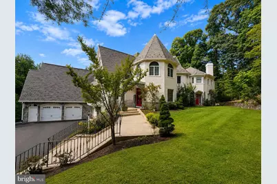 10900 Woodleaf Lane, Great Falls, VA 22066 - Photo 1