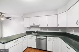 4620 Luxberry Dr, Fairfax, VA 22032 - Photo 12
