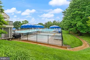 15253 Surrey House Way, Centreville, VA 20120 - Photo 54