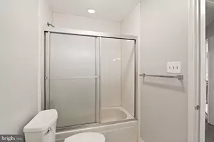 15253 Surrey House Way, Centreville, VA 20120 - Photo 42
