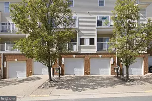 4473 Beacon Grove Cir, Fairfax, VA 22033 - Photo 4