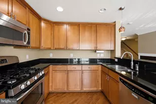 4473 Beacon Grove Cir, Fairfax, VA 22033 - Photo 20