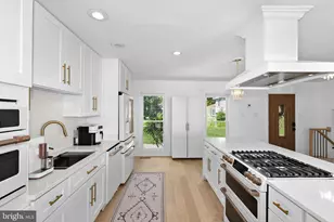 9411 Cello Ct, Vienna, VA 22182 - Photo 22
