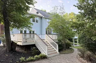 5904 Benfield Dr, Alexandria, VA 22310 - Photo 10