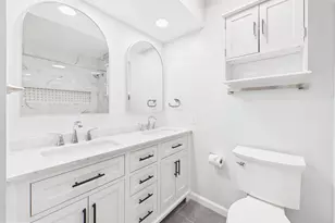 9201 Cherrytree Dr, Alexandria, VA 22309 - Photo 20