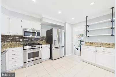 9201 Cherrytree Drive, Alexandria, VA 22309 - Photo 10