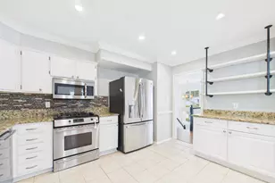 9201 Cherrytree Dr, Alexandria, VA 22309 - Photo 10