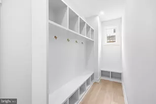 719 Meadow Ln SW, Vienna, VA 22180 - Photo 22