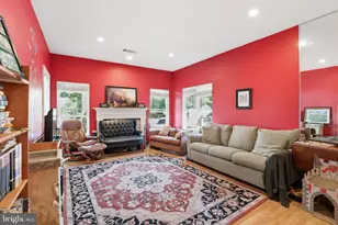 6011 Rosebud Ln, Centreville, VA 20121 - Photo 8