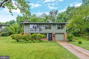 7819 Sycamore Dr, Falls Church, VA 22042 - Photo 2
