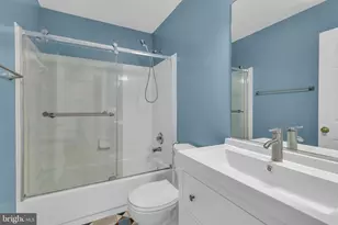 9902 Michael Schar Ct, Vienna, VA 22181 - Photo 30
