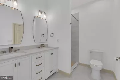 9902 Michael Schar Court, Vienna, VA 22181 - Photo 24