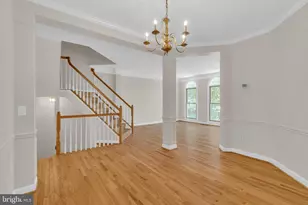 9902 Michael Schar Ct, Vienna, VA 22181 - Photo 10