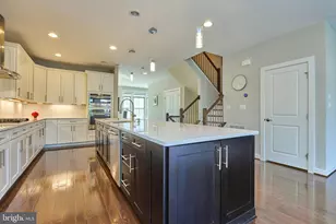 2358 Chadlington Rd, Falls Church, VA 22043 - Photo 22