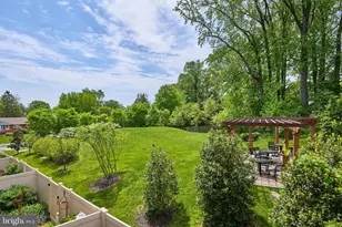 2358 Chadlington Rd, Falls Church, VA 22043 - Photo 12