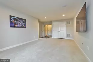 2358 Chadlington Rd, Falls Church, VA 22043 - Photo 18