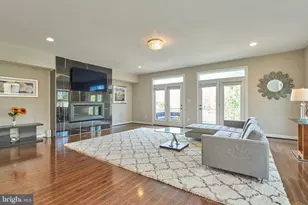 2358 Chadlington Rd, Falls Church, VA 22043 - Photo 4