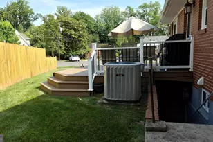 1719 Melbourne Dr, McLean, VA 22101 - Photo 2