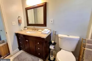 1719 Melbourne Dr, McLean, VA 22101 - Photo 16