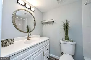8000 Le Havre Pl, Falls Church, VA 22042 - Photo 6