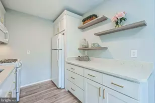 8000 Le Havre Pl, Falls Church, VA 22042 - Photo 2