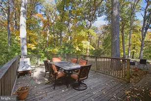 2300 Cheshire Ln, Alexandria, VA 22307 - Photo 26