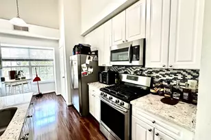 5958 Founders Hill Dr, Alexandria, VA 22310 - Photo 10