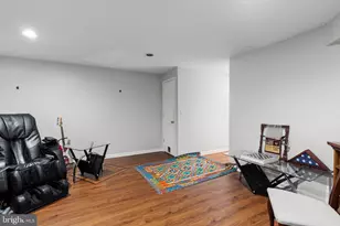 12118 Wedgeway Pl, Fairfax, VA 22033 - Photo 16