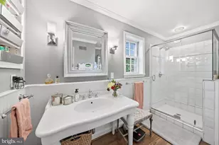 10516 Walter Thompson Dr, Vienna, VA 22181 - Photo 8