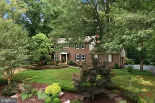 10516 Walter Thompson Dr, Vienna, VA 22181 - Photo 2