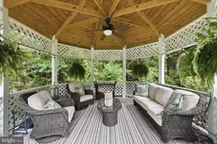 10516 Walter Thompson Dr, Vienna, VA 22181 - Photo 48