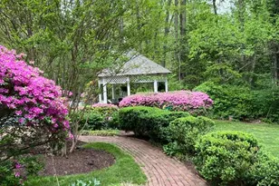 10516 Walter Thompson Dr, Vienna, VA 22181 - Photo 2
