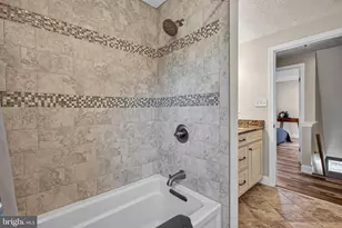 1057 Burwick Dr, Herndon, VA 20170 - Photo 30