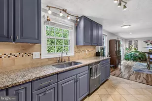 1057 Burwick Dr, Herndon, VA 20170 - Photo 16