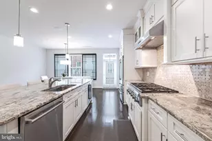 11692 Sunrise Square Pl, Reston, VA 20191 - Photo 26