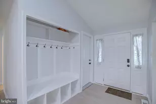 9519 Heathwood Ct, Burke, VA 22015 - Photo 6