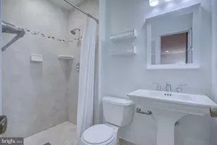9519 Heathwood Ct, Burke, VA 22015 - Photo 18