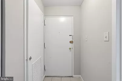 1526 Northgate Square #26/22B, Reston, VA 20190 - Photo 2