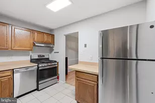 1526 Northgate Square, Reston, VA 20190 - Photo 6