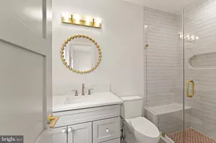 208 Elm St SW, Vienna, VA 22180 - Photo 32