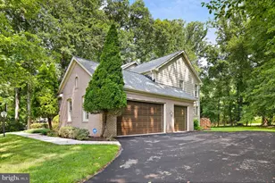 10560 Fox Forest Dr, Great Falls, VA 22066 - Photo 54