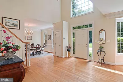 10560 Fox Forest Drive, Great Falls, VA 22066 - Photo 6
