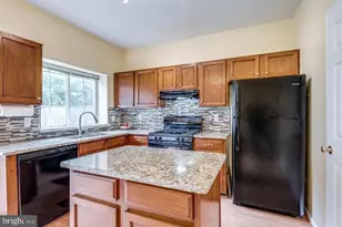 3018 McMaster Ct, Herndon, VA 20171 - Photo 6