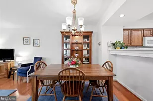 6609 Skylemar Trail, Centreville, VA 20121 - Photo 8