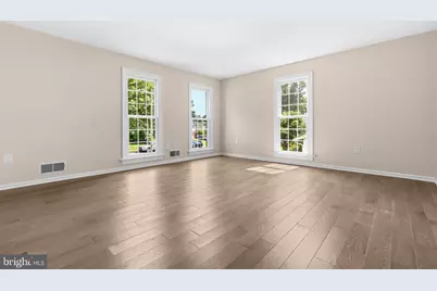 5110 Holden Street, Fairfax, VA 22032 - Photo 4