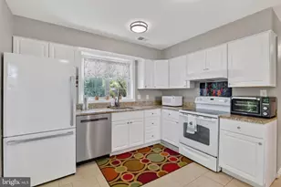4525 Flintstone Rd, Alexandria, VA 22306 - Photo 12