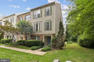 4322 Thomas Brigade Ln, Fairfax, VA 22033 - Photo 2